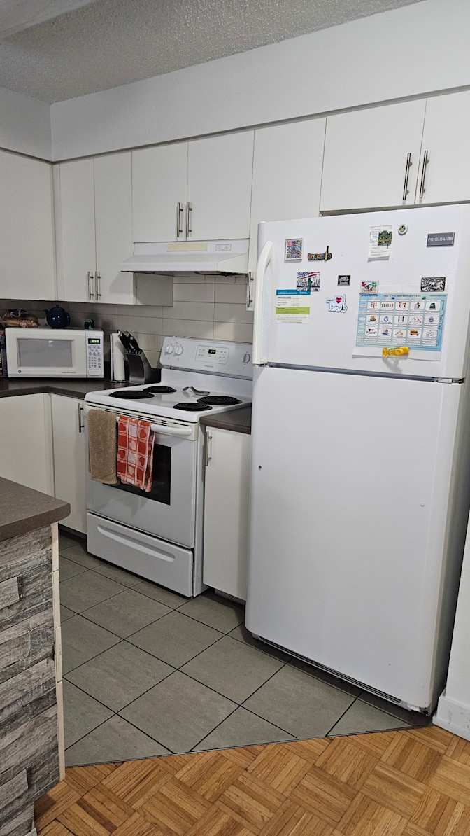 NEHILL MERCADO's room