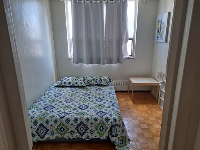 Bayardo's room