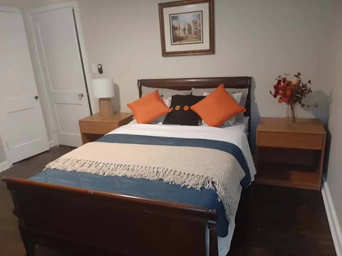 Beautiful clean furnished private room's room