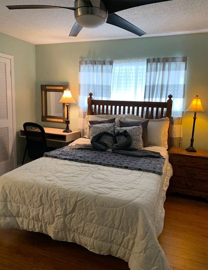 Travis Bloomfield's room