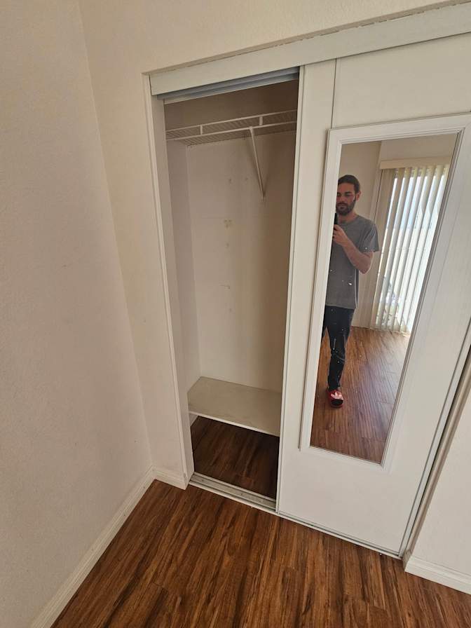 Eric Broberg's room