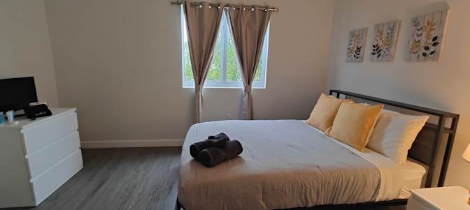 Moni's room