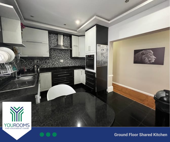 YouRooms's room
