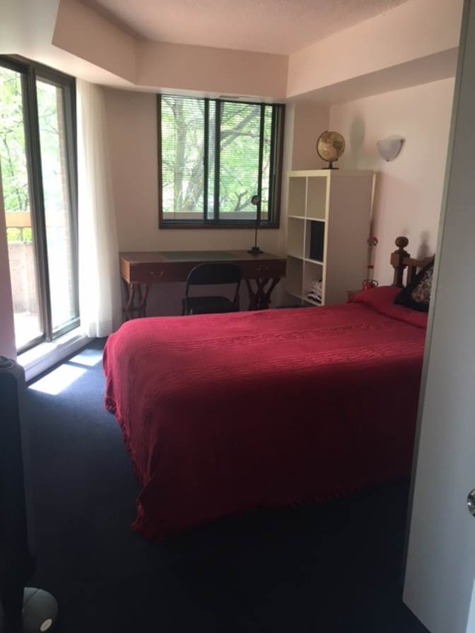 Nadir's room