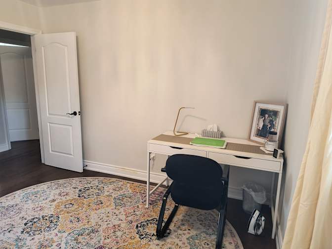 Goli's room