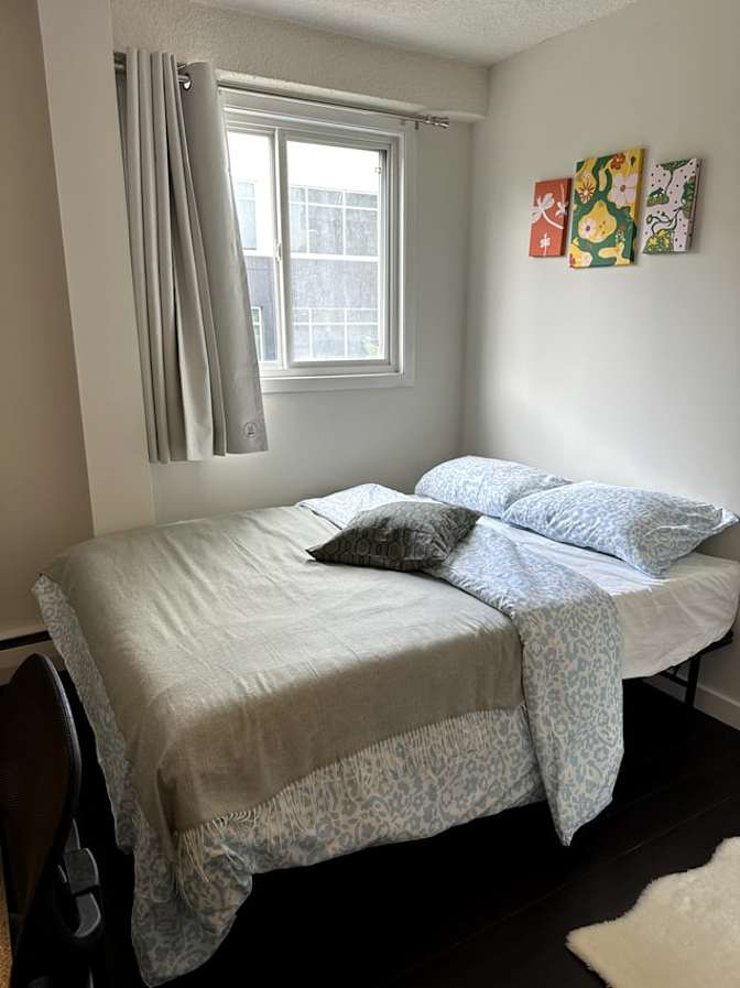 Busra Arslan's room