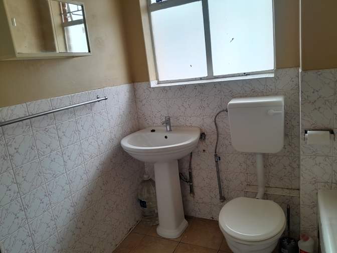Molefe Setshedi's room