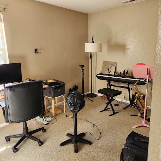 Kristine Banh's room