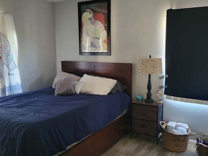 Elizabeth Perez's room