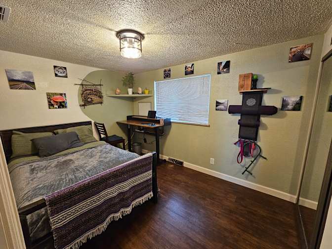 Mandi's room