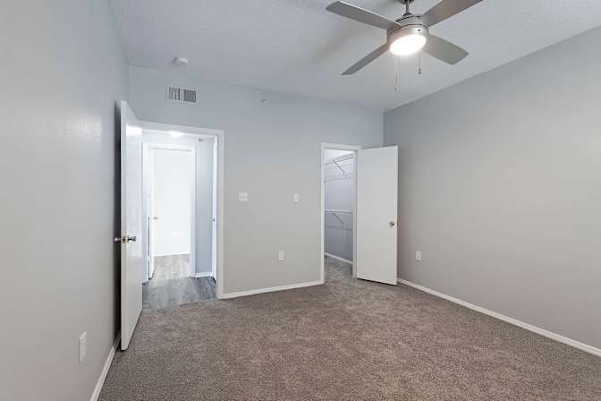 Thomas's room