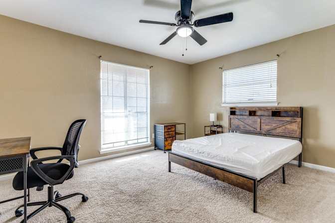 PadSplit's room