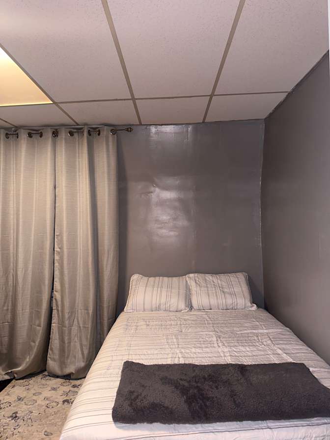 ALFONDA's room