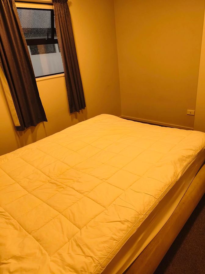Alec Arno's room