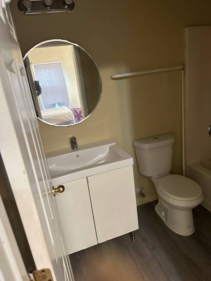 DERRICK's room