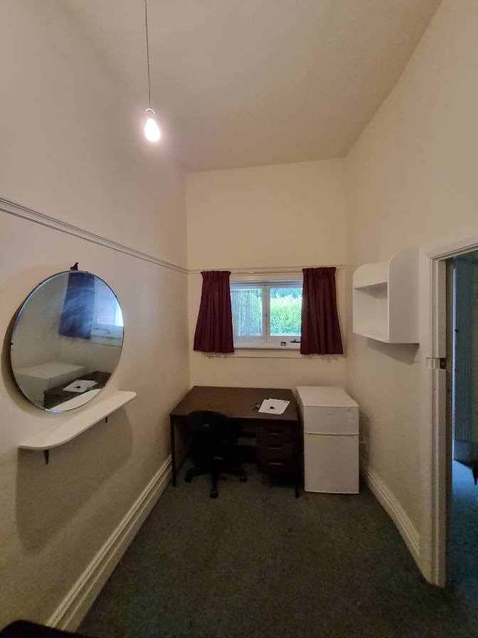 Queen Street Property's room