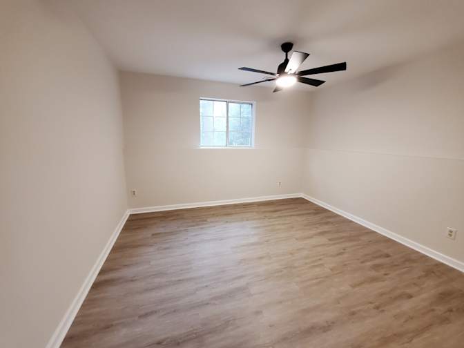 Alcove Rooms's room
