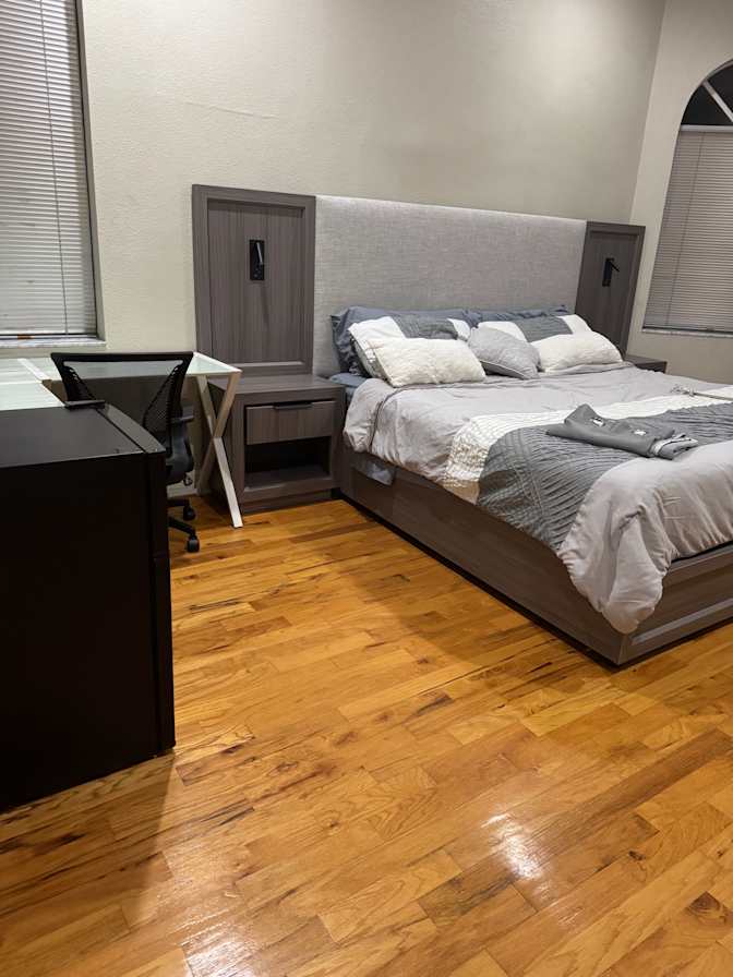 Gada's room