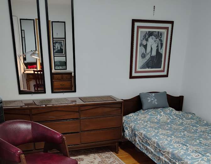 Barclay House's room