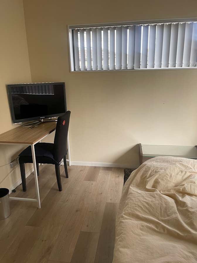 Si Young Jo's room