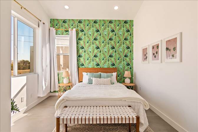 Claudia's room