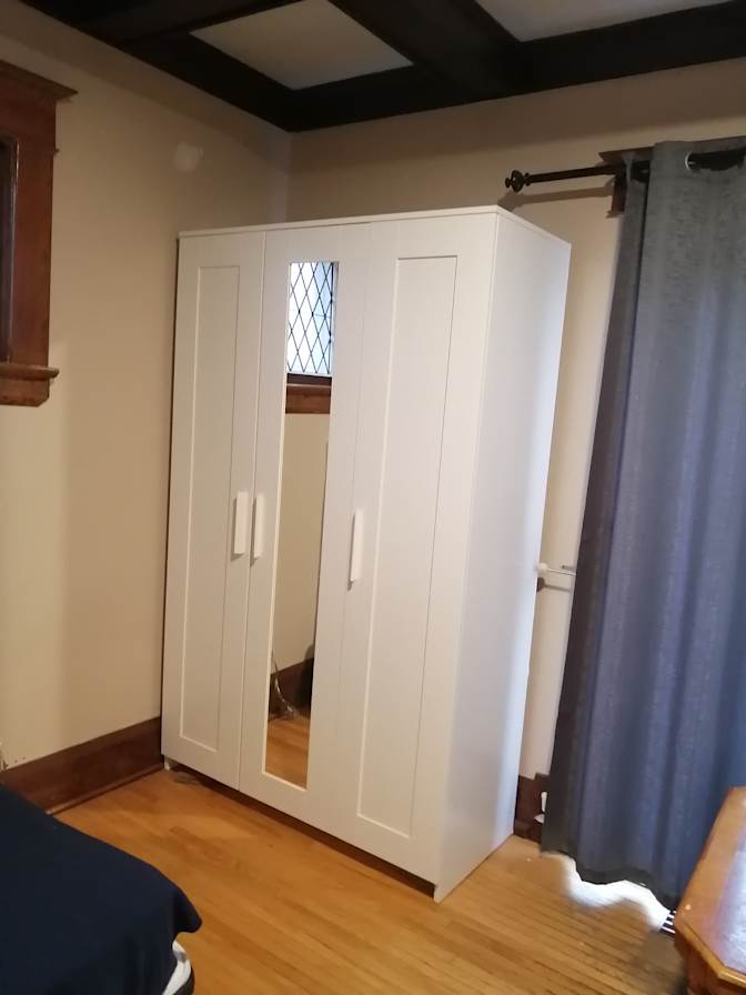 Alice.'s room