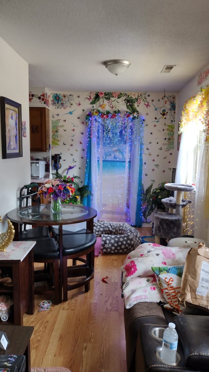 Jennifer's room