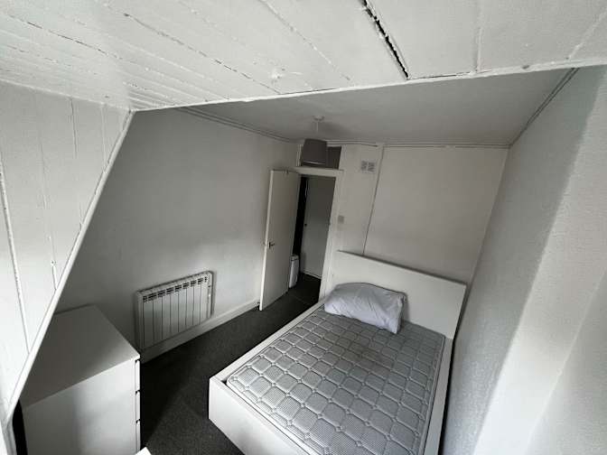Oliver's room