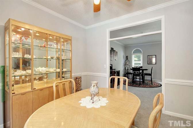Alcove Rooms's room