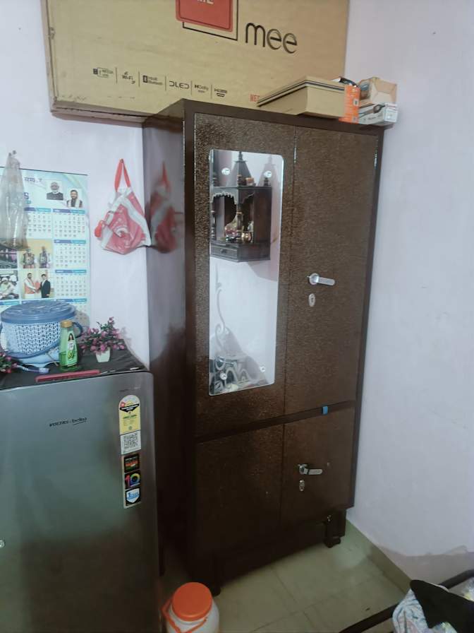 Naresh's room