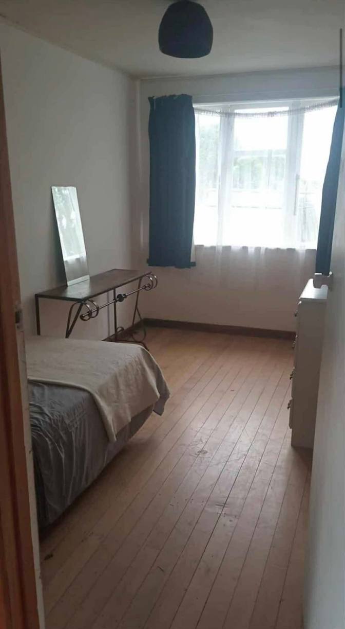 Sacha Nunn's room