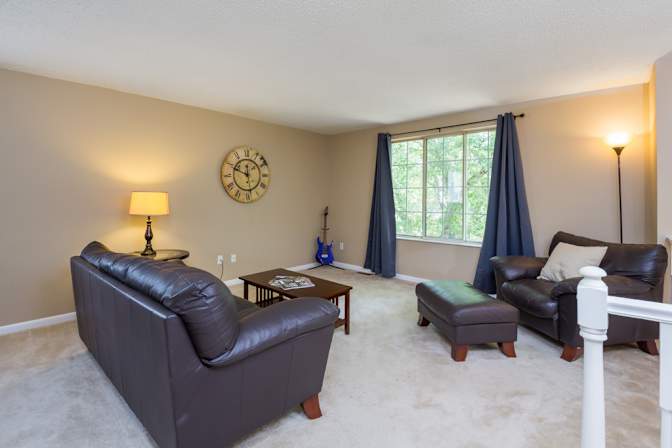 lifedoorrentals's room