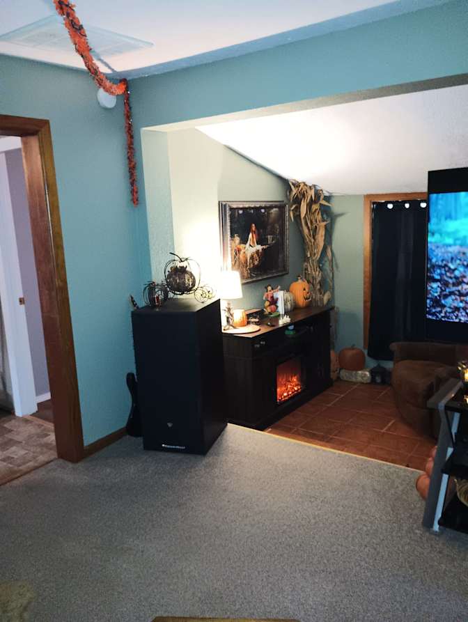 Stephanie's room
