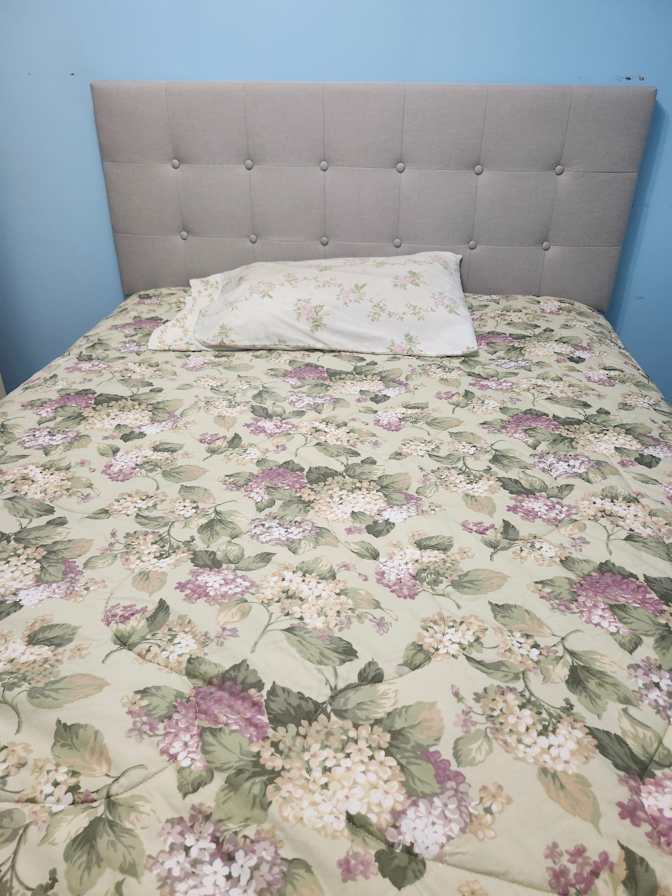 Edna Aderinboye's room