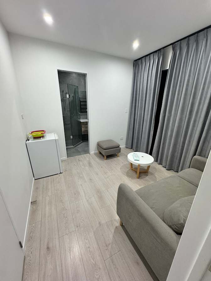 Naomi's room