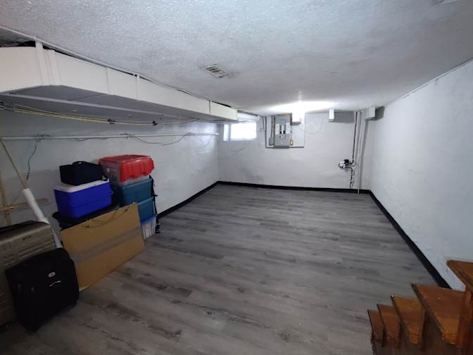 Charlebois Mario's room