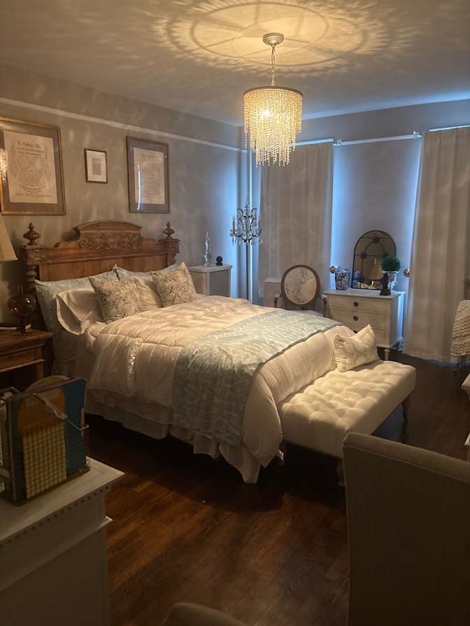 Wanda Cortes's room