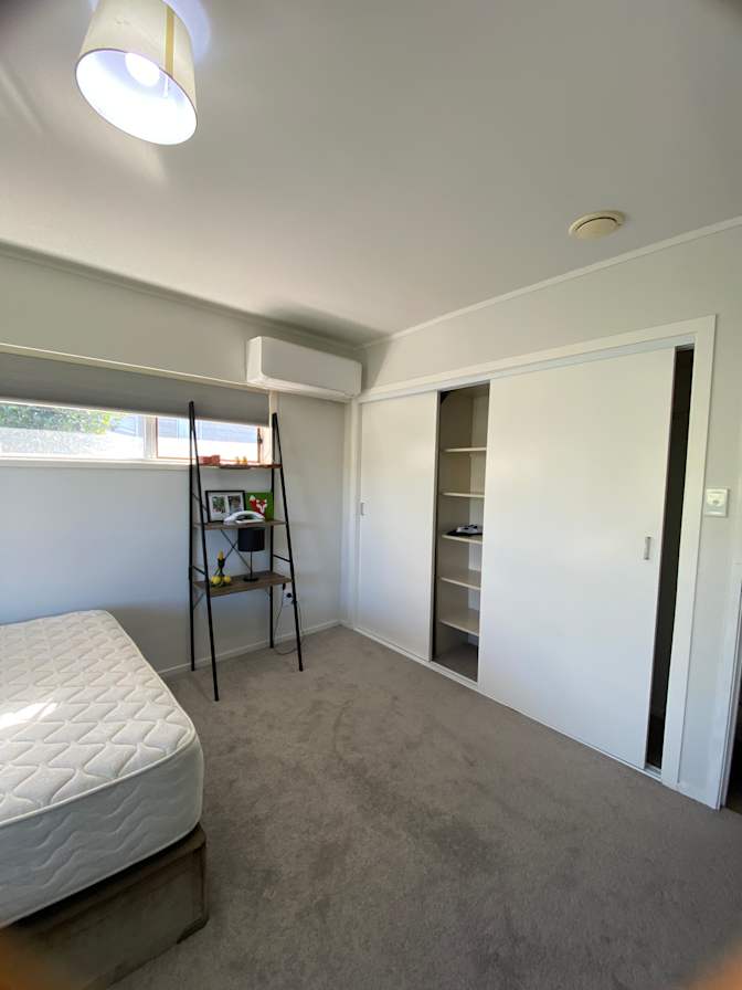 Srishti's room