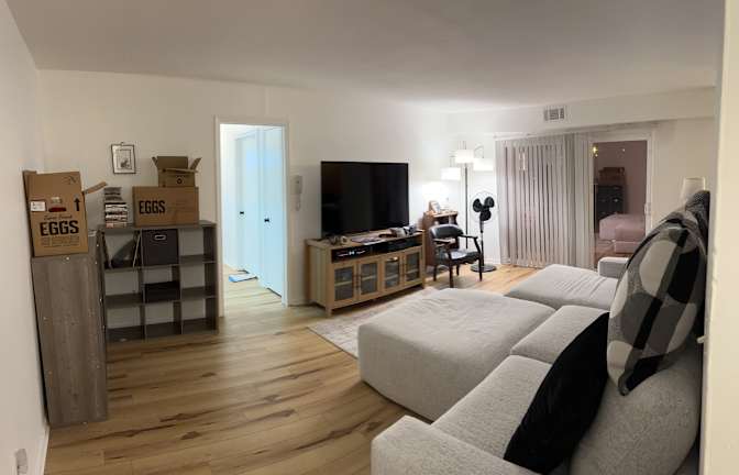 Christine Angeletakis's room