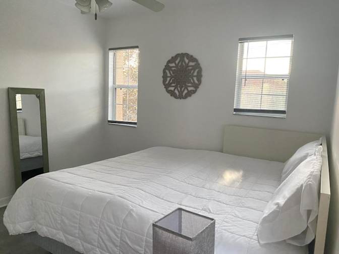 Laura Mateus's room
