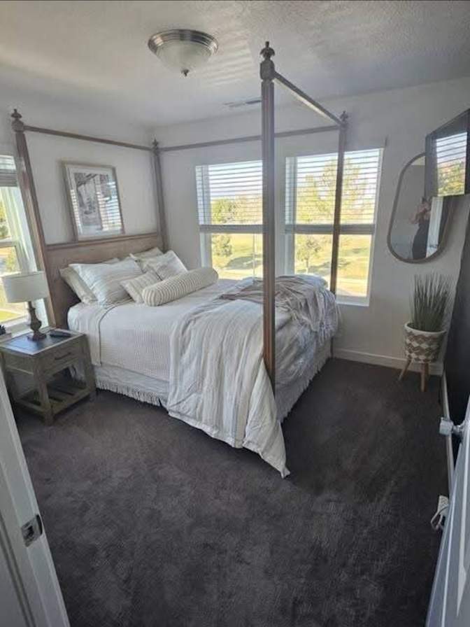 Nicholina's room