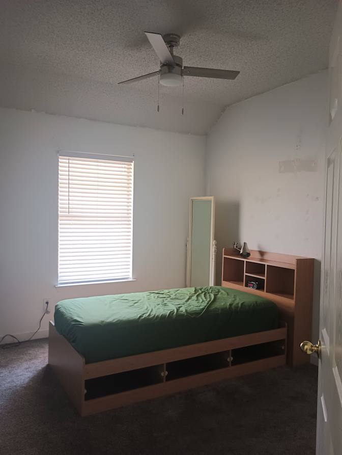 Kenya S's room
