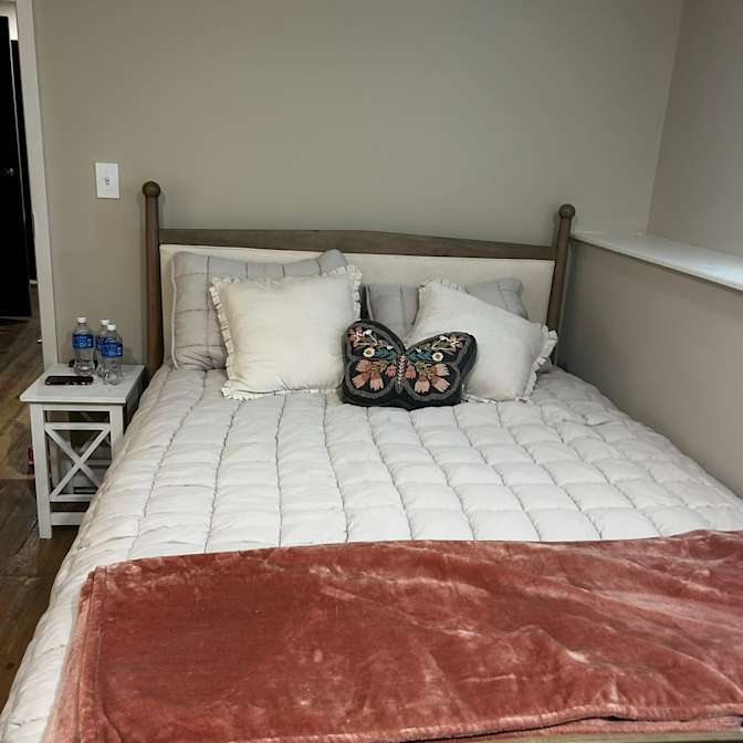 Madisen Thomsen's room