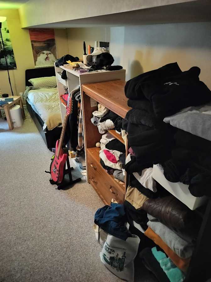 Felipe Martinez's room