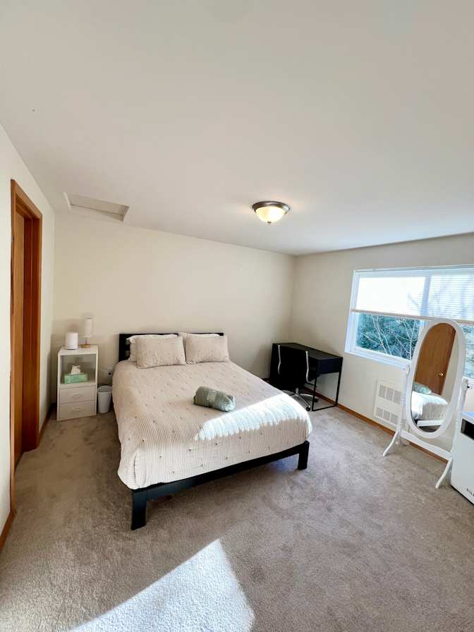 Sarah Ellingson's room