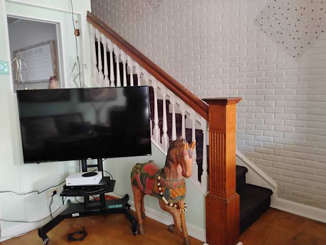 Craig's room