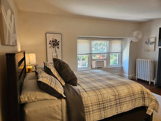 CRAIG NATALE's room