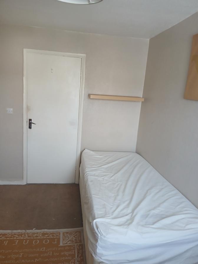 Graham Hurley's room