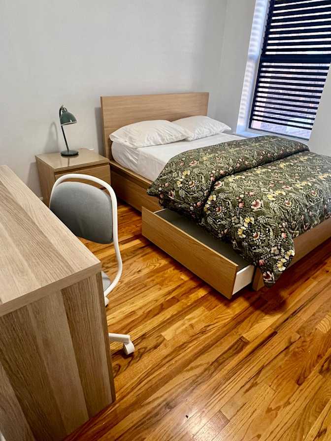 Yvette's room