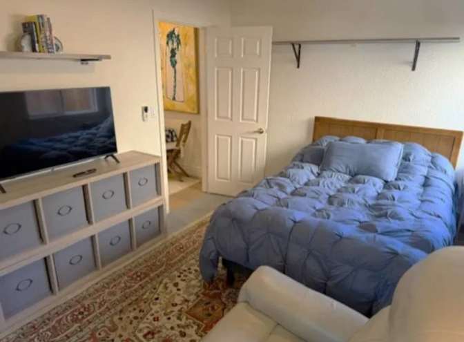 Overton Eugene's room